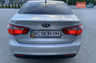 Седан Kia Rio 2014 в 