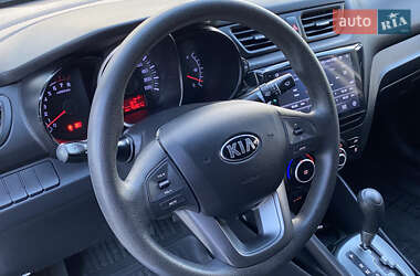 Седан Kia Rio 2014 в 
