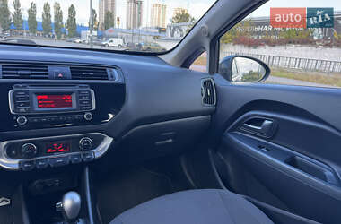 Седан Kia Rio 2016 в 