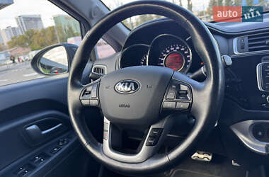 Седан Kia Rio 2016 в 