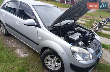 Хэтчбек Kia Rio 2008 в  фото 14 Хэтчбек Kia Rio 2008 в