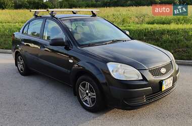 Седан Kia Rio 2007 в Полтаве