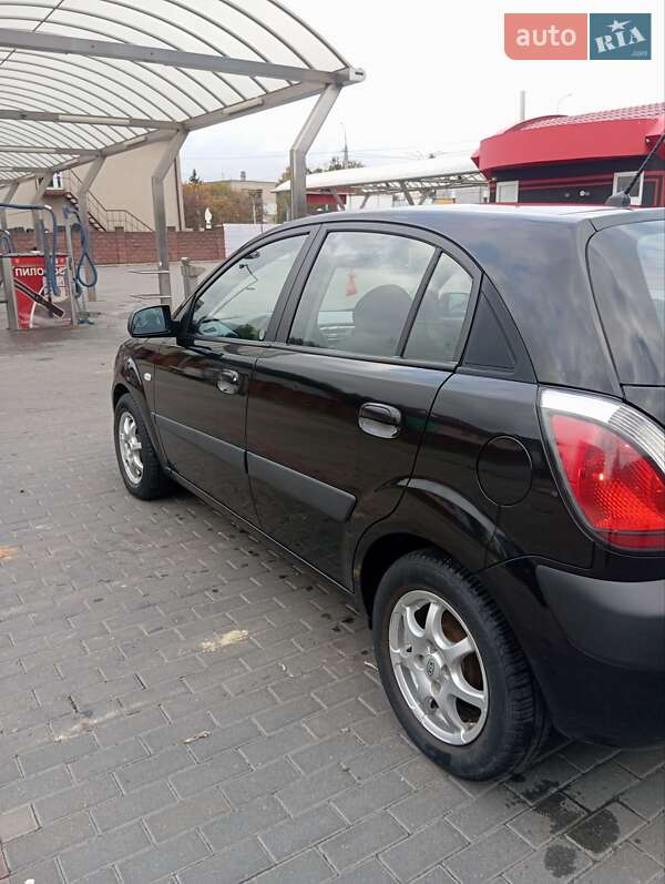 Хетчбек Kia Rio 2007 в Рівному фото 38 Хетчбек Kia Rio 2007 в Рівному