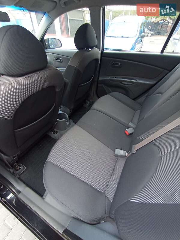 Хетчбек Kia Rio 2007 в Рівному фото 48 Хетчбек Kia Rio 2007 в Рівному