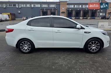 Седан Kia Rio 2012 в 