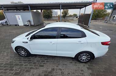 Седан Kia Rio 2012 в 