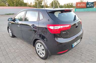 Хэтчбек Kia Rio 2012 в 