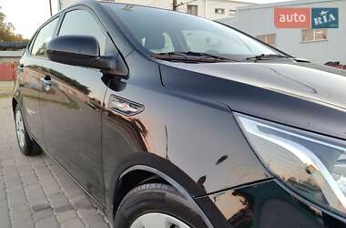 Хэтчбек Kia Rio 2012 в 