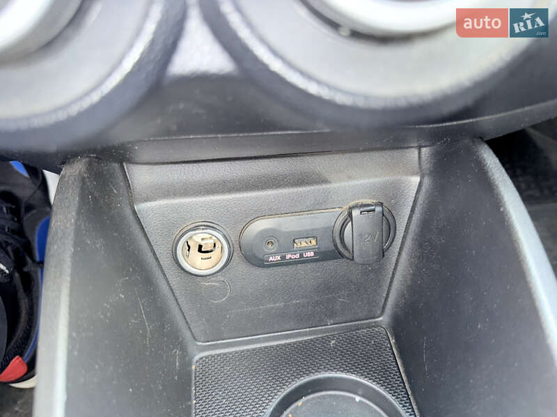 Седан Kia Rio 2013 в Харькове