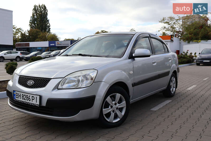 Седан Kia Rio 2006 в 