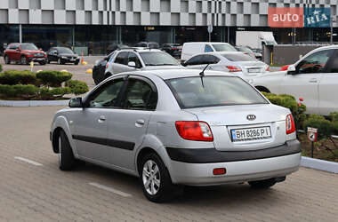 Седан Kia Rio 2006 в 