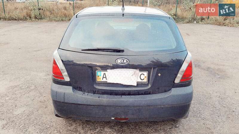 Хэтчбек Kia Rio 2006 в Вишневом