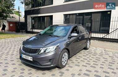Седан Kia Rio 2012 в Черкасах