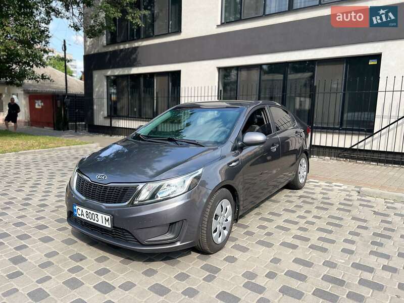 Седан Kia Rio 2012 в Черкассах