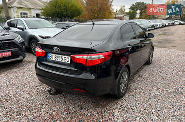 Седан Kia Rio 2013 в 