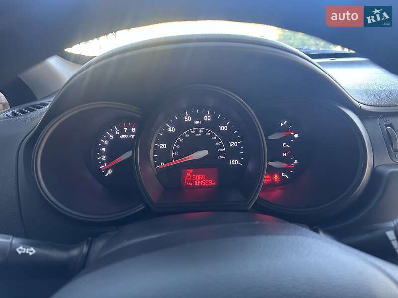 Седан Kia Rio 2014 в Вараші фото 4 Седан Kia Rio 2014 в Вараші