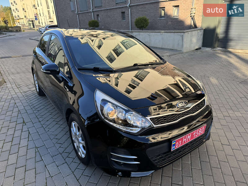 Хетчбек Kia Rio 2015 в Львові фото 3 Хетчбек Kia Rio 2015 в Львові
