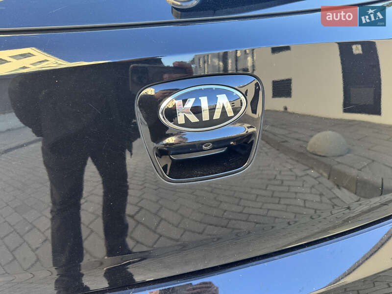 Хетчбек Kia Rio 2015 в Львові фото 12 Хетчбек Kia Rio 2015 в Львові