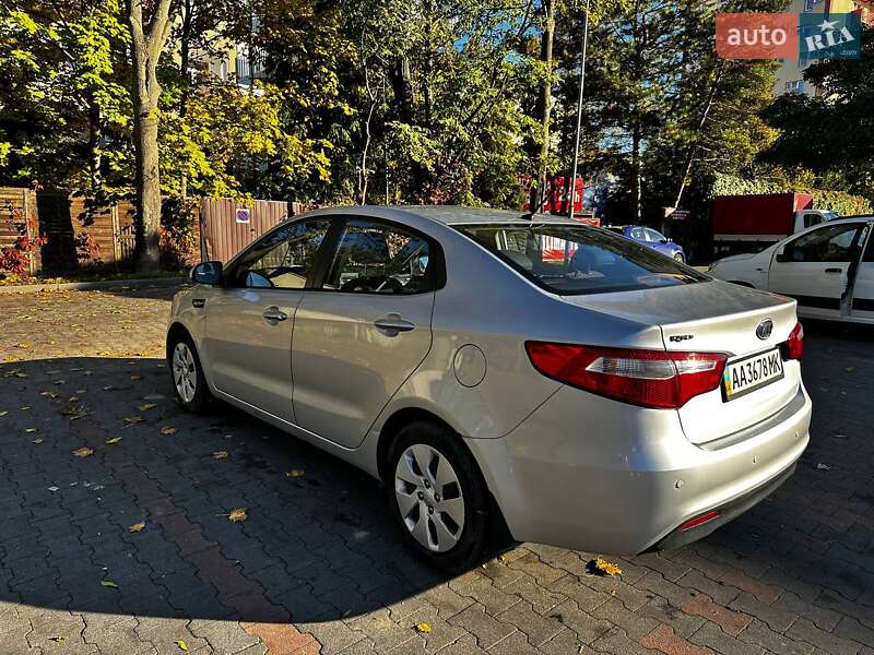 Седан Kia Rio 2012 в Киеве фото 2 Седан Kia Rio 2012 в Киеве