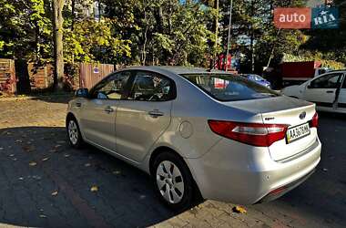 Седан Kia Rio 2012 в 