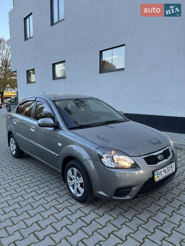 Седан Kia Rio 2011 в Хмельницькому фото 3 Седан Kia Rio 2011 в Хмельницькому