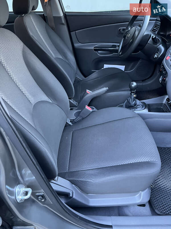 Седан Kia Rio 2011 в Хмельницькому фото 29 Седан Kia Rio 2011 в Хмельницькому