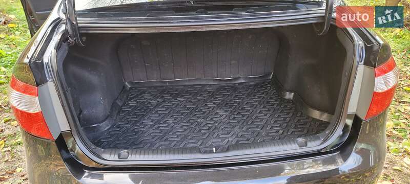 Седан Kia Rio 2011 в Днепре