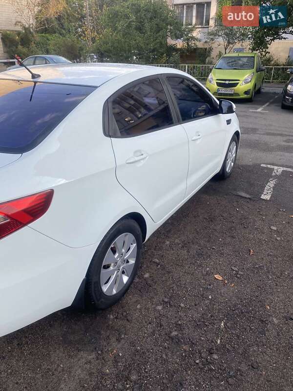 Седан Kia Rio 2012 в Киеве фото 10 Седан Kia Rio 2012 в Киеве
