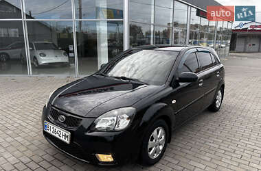 Хетчбек Kia Rio 2010 в Полтаві