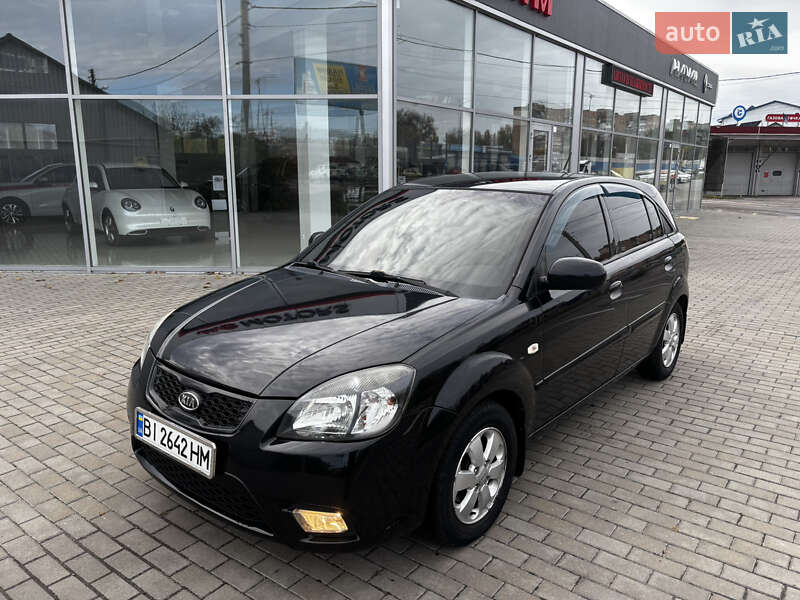 Kia Rio 2010 Kia Rio 2010