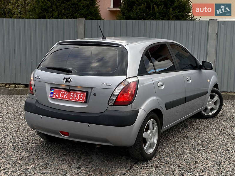 Хэтчбек Kia Rio 2006 в Самборе фото 19 Хэтчбек Kia Rio 2006 в Самборе