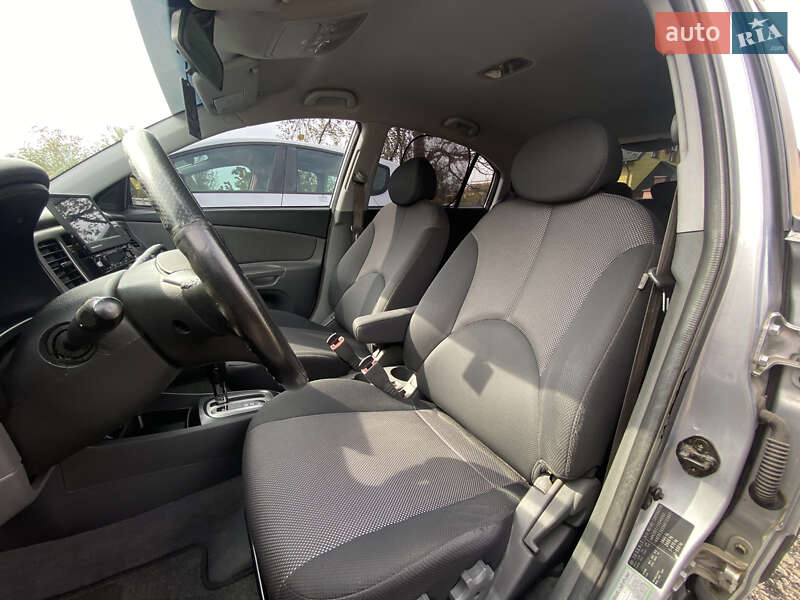 Хэтчбек Kia Rio 2006 в Самборе фото 43 Хэтчбек Kia Rio 2006 в Самборе