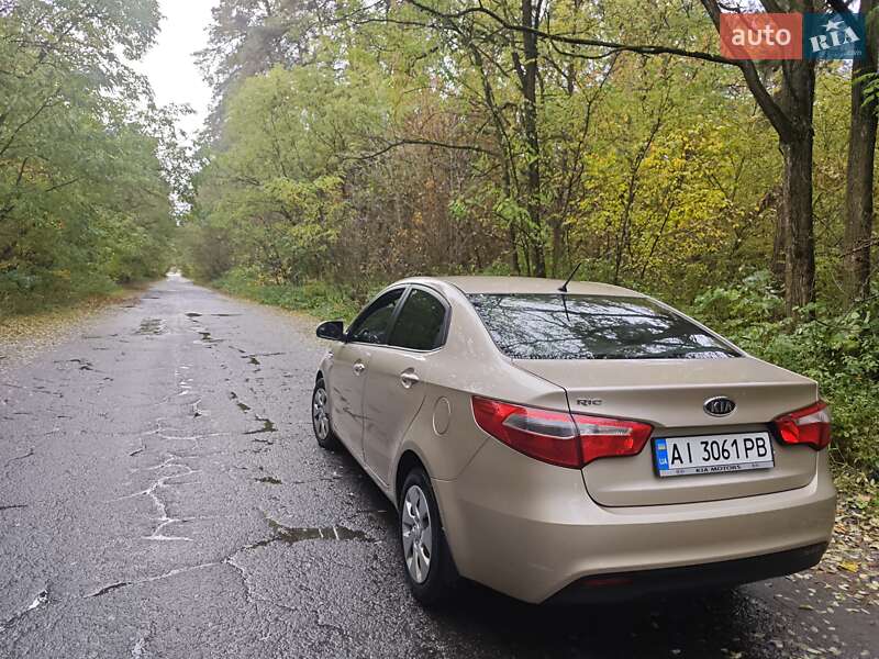 Седан Kia Rio 2012 в Киеве фото 8 Седан Kia Rio 2012 в Киеве