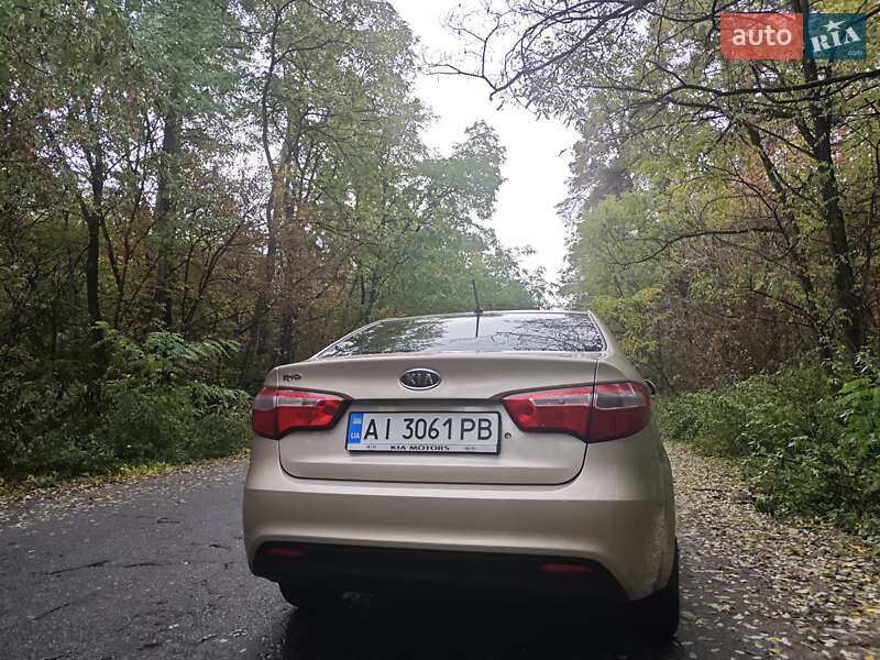 Седан Kia Rio 2012 в Киеве фото 7 Седан Kia Rio 2012 в Киеве