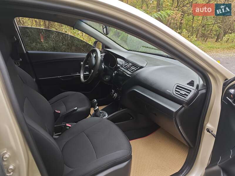 Седан Kia Rio 2012 в Киеве фото 17 Седан Kia Rio 2012 в Киеве