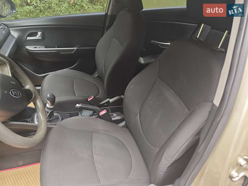 Седан Kia Rio 2012 в Киеве фото 38 Седан Kia Rio 2012 в Киеве