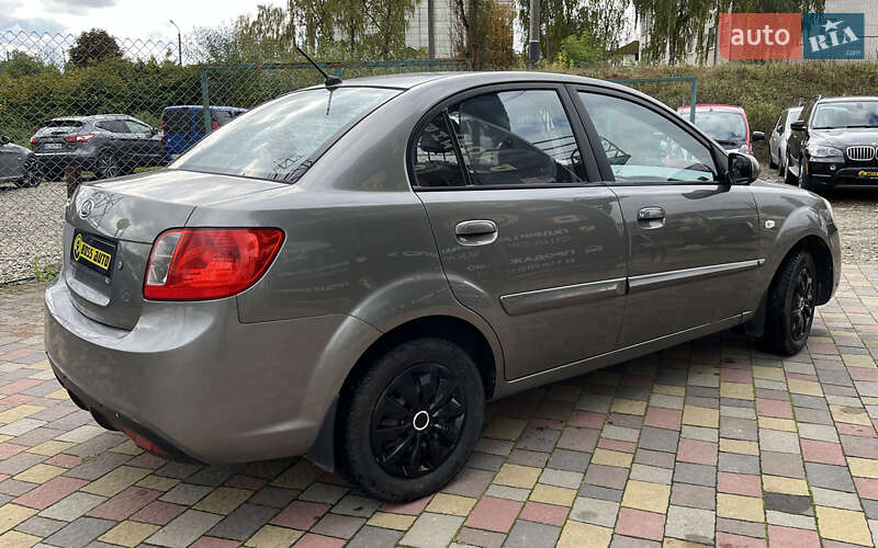 Седан Kia Rio 2010 в Стрые фото 7 Седан Kia Rio 2010 в Стрые