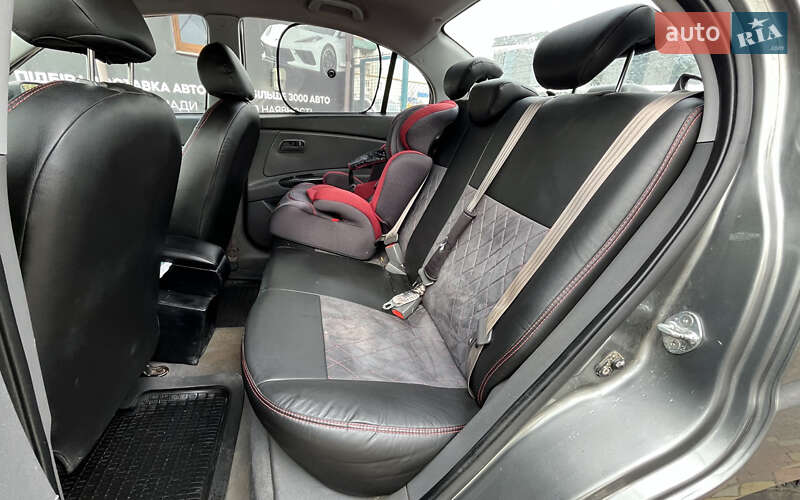 Седан Kia Rio 2010 в Стрые фото 20 Седан Kia Rio 2010 в Стрые