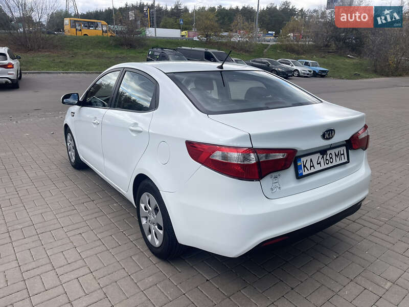 Седан Kia Rio 2014 в Киеве фото 6 Седан Kia Rio 2014 в Киеве