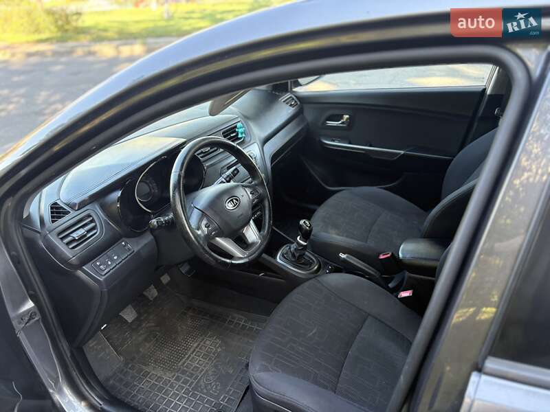 Седан Kia Rio 2012 в Києві