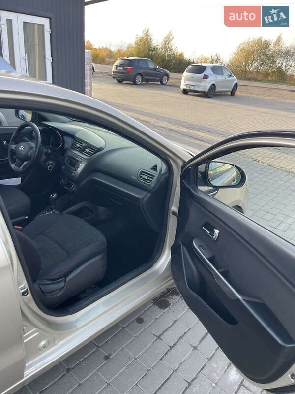Хэтчбек Kia Rio 2012 в Львове фото 11 Хэтчбек Kia Rio 2012 в Львове