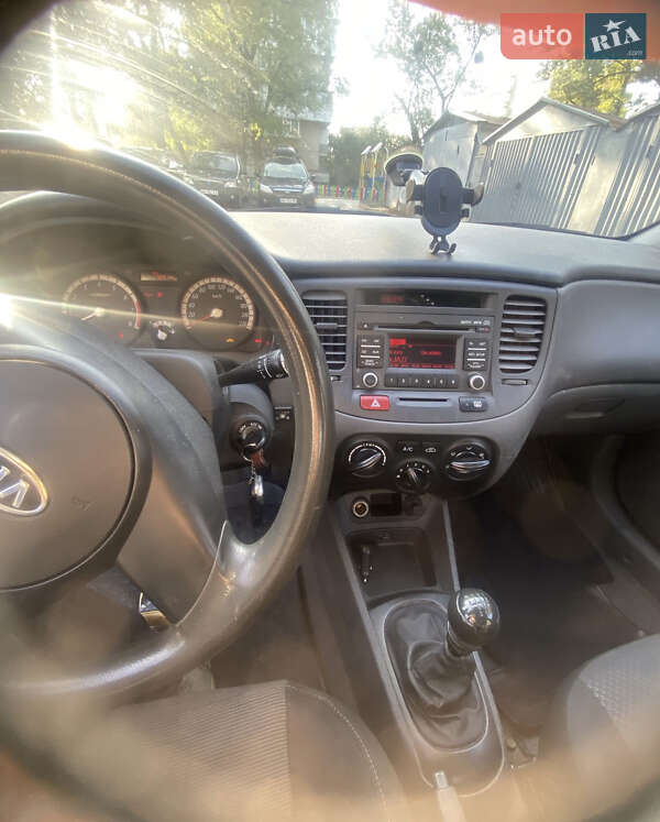 Седан Kia Rio 2011 в Киеве фото 5 Седан Kia Rio 2011 в Киеве