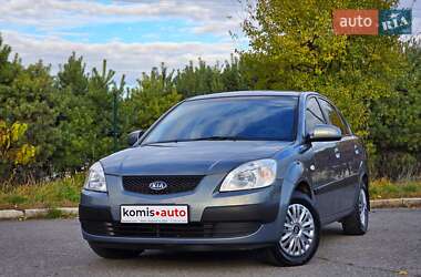 Седан Kia Rio 2006 в Хмельницком