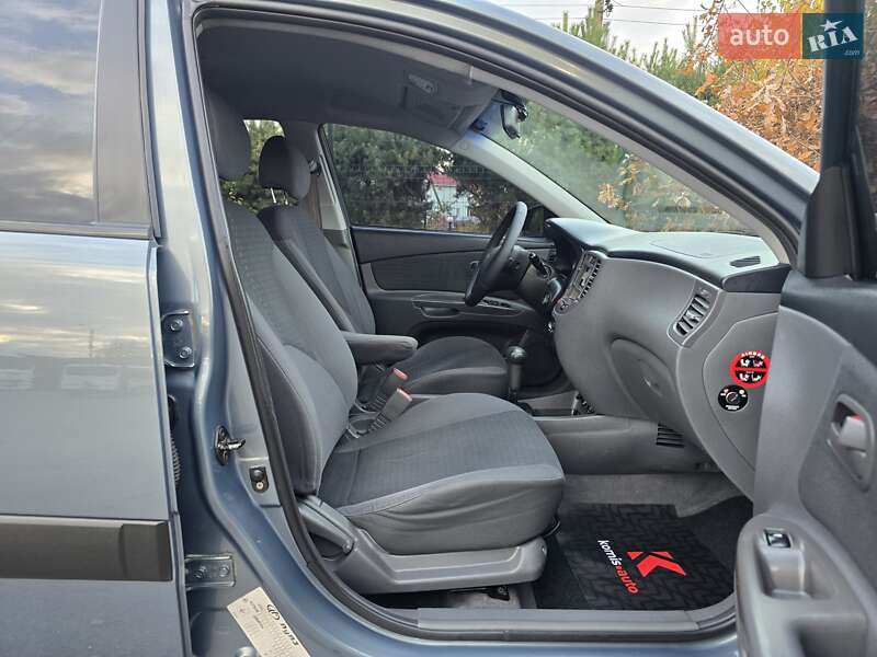 Седан Kia Rio 2006 в Хмельницькому