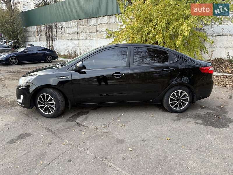 Седан Kia Rio 2012 в Києві