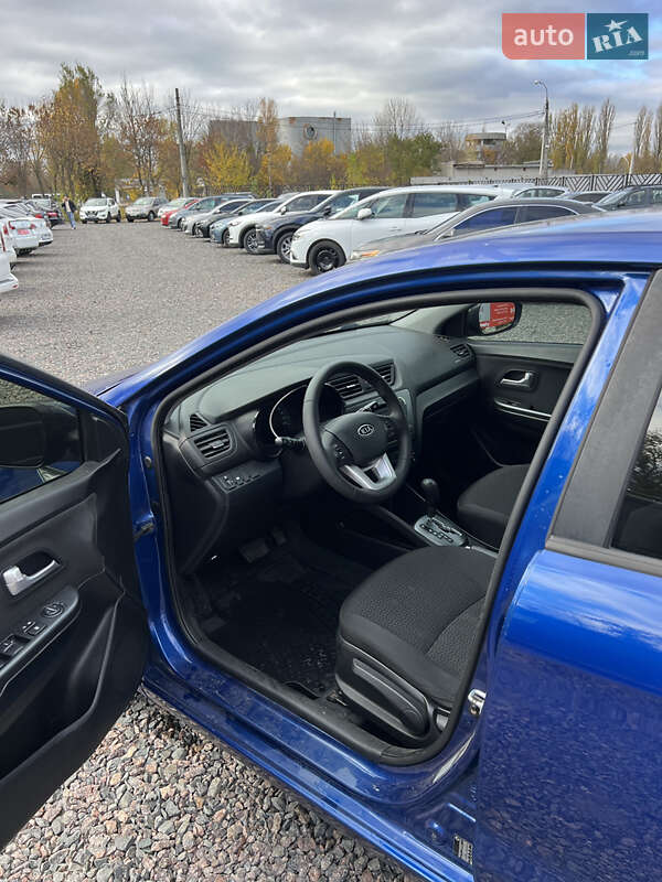 Седан Kia Rio 2012 в Черкассах