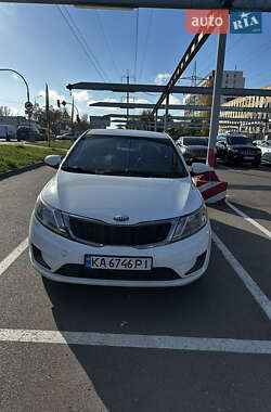 Седан Kia Rio 2013 в Киеве