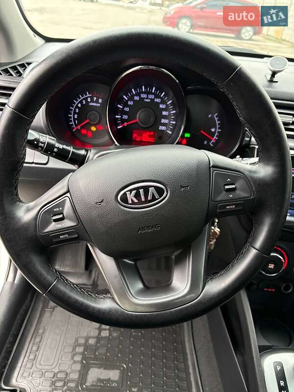 Седан Kia Rio 2012 в Харкові