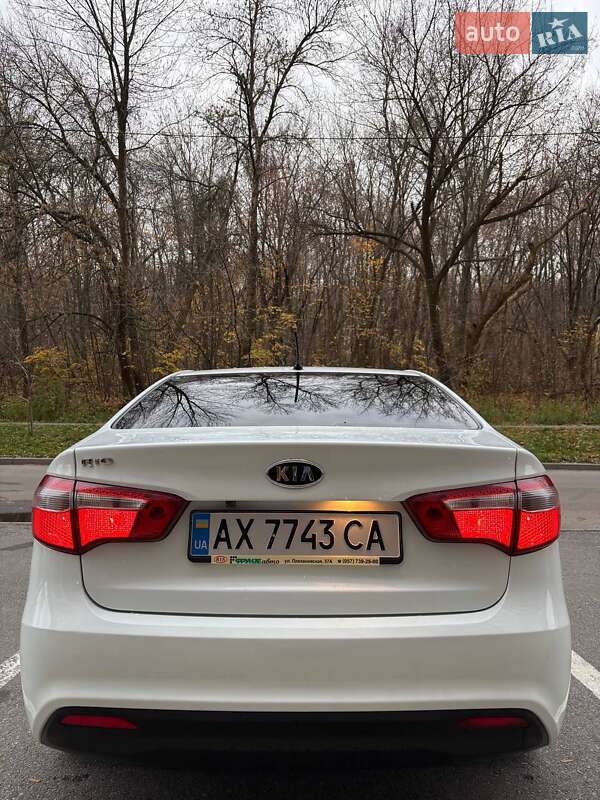 Седан Kia Rio 2012 в Харкові