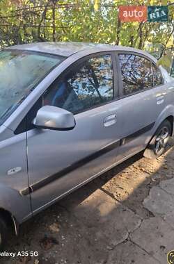 Седан Kia Rio 2007 в Миколаєві